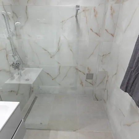 Gems Of - Emerald Apartament Budapesta