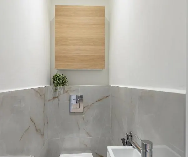 Gems Of - Emerald 布达佩斯